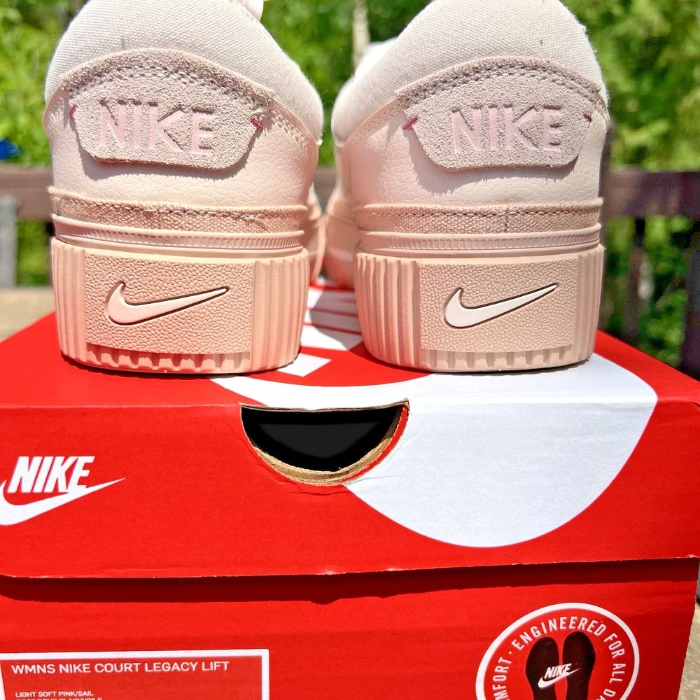 Nike court legacy